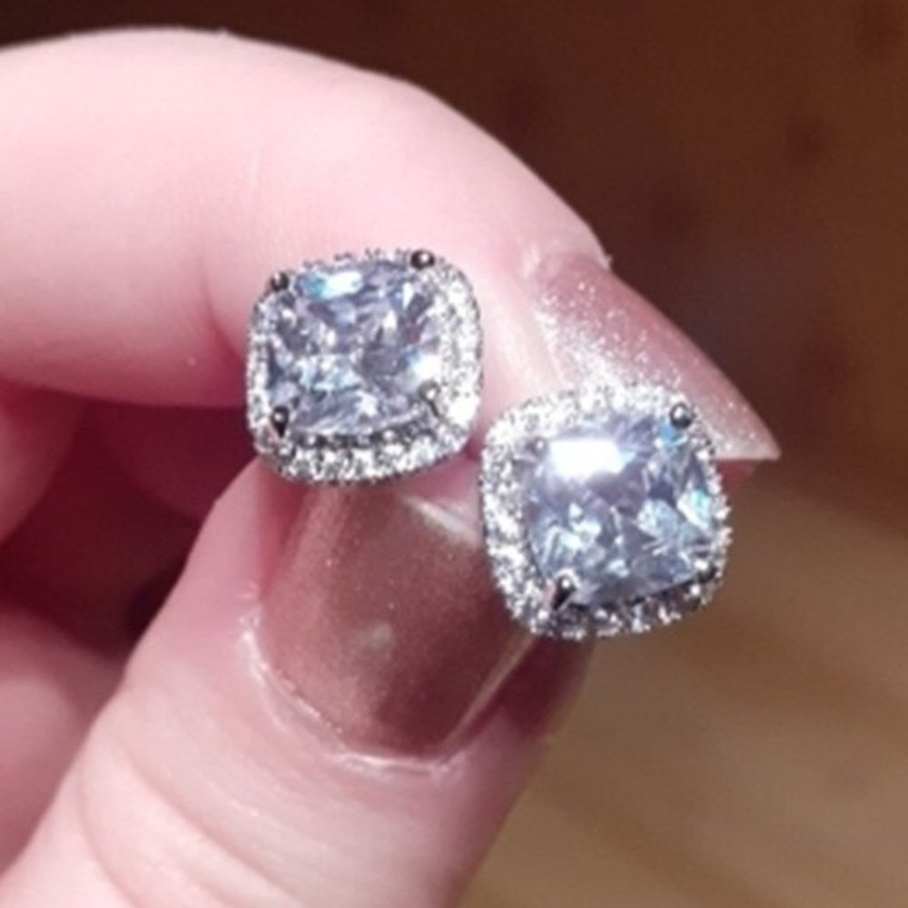 💥 Fashion Bling Square Diamond CZ Stud Crystal Earrings for Women, HA4496